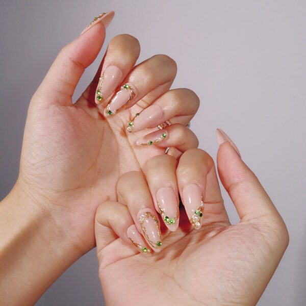 ATouchofGold-ErsaNailsPressOnNails_4_c7c5d5d6-8a68-4532-8719-ecf4d6e3c620 ATouchofGold-ErsaNailsPressOnNails_4_c7c5d5d6-8a68-4532-8719-ecf4d6e3c620