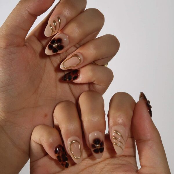 AmberWhisper-ErsaNailsPressOnNails_3 AmberWhisper-ErsaNailsPressOnNails_3