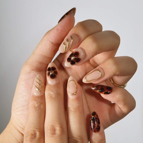 AmberWhisper-ErsaNailsPressOnNails_4 AmberWhisper-ErsaNailsPressOnNails_4