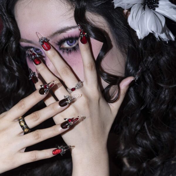 BleedingHeart-ErsaNailsPressOnNails_8 BleedingHeart-ErsaNailsPressOnNails_8
