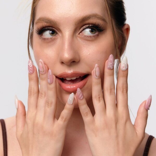 BloomLikeRoses_ErsaNailsPressOnNails_04 BloomLikeRoses_ErsaNailsPressOnNails_04