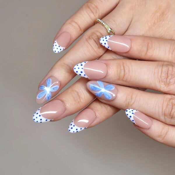 BlueDaisy-ErsaNailsPressOnNails_2 BlueDaisy-ErsaNailsPressOnNails_2