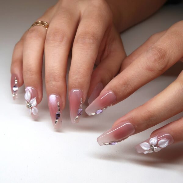 Blushed_Lily_-_ErsaNails_PressOnNails_03 Blushed_Lily_-_ErsaNails_PressOnNails_03