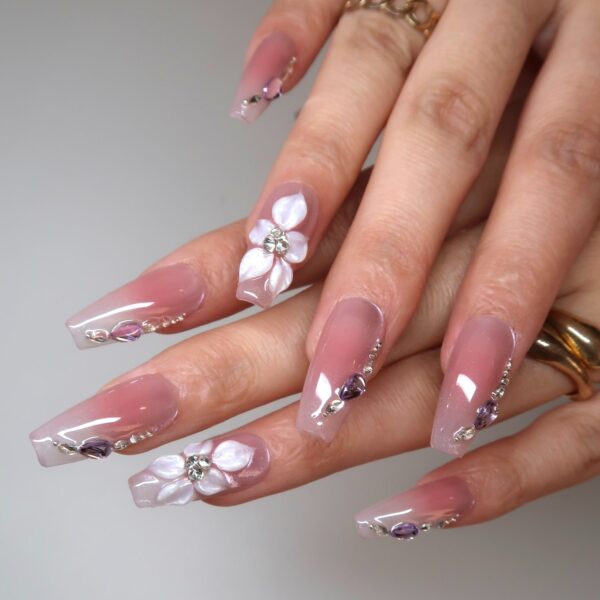 Blushed_Lily_-_ErsaNails_PressOnNails_4_68c5b934-c09c-4d9f-bba9-5e0465b24aaa Blushed_Lily_-_ErsaNails_PressOnNails_4_68c5b934-c09c-4d9f-bba9-5e0465b24aaa