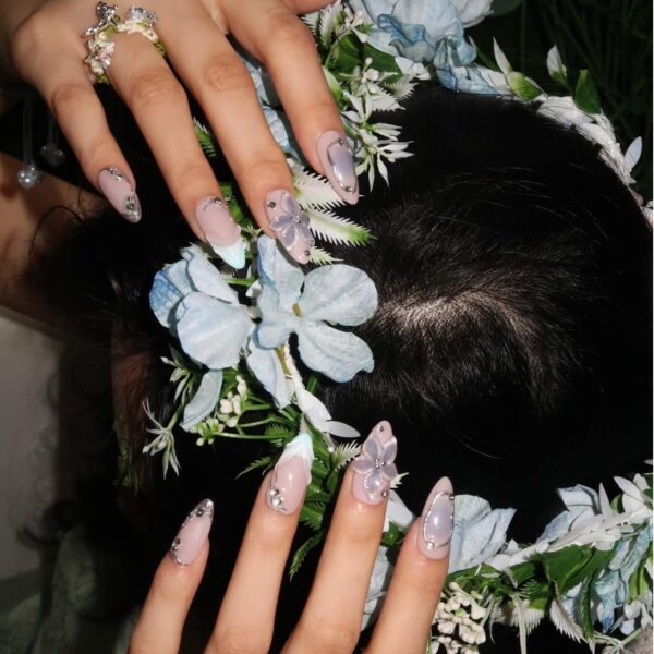 CeruleanBloom-ErsaNailsPressOnNails_03_0abed28e-7039-4d32-8fb7-b77a847761f9 CeruleanBloom-ErsaNailsPressOnNails_03_0abed28e-7039-4d32-8fb7-b77a847761f9