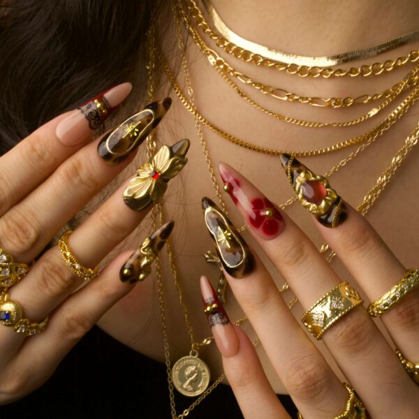 WildFlame-ErsaNailsPressOnNails_4 WildFlame-ErsaNailsPressOnNails_4