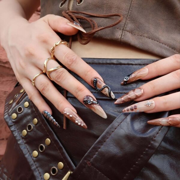 WildHeart-ErsaNailsPressOnNails_03 WildHeart-ErsaNailsPressOnNails_03