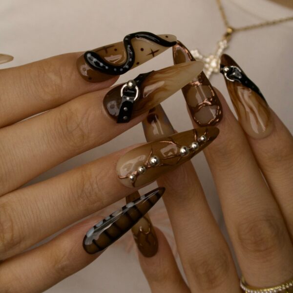 WildHeart-ErsaNailsPressOnNails_3 WildHeart-ErsaNailsPressOnNails_3