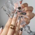 Yinyang-ErsaNailsPressOnNails_4