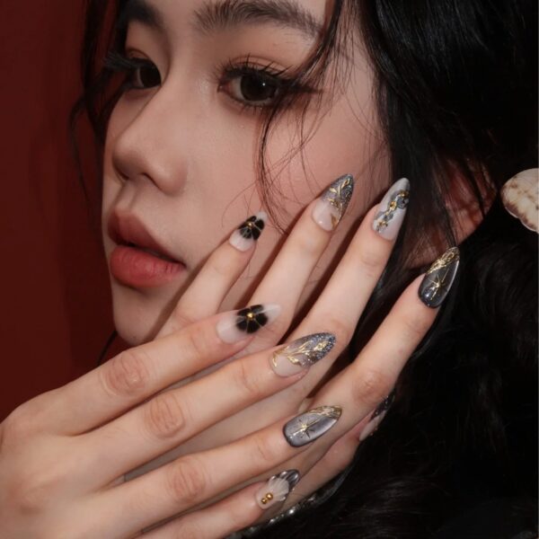 Yinyang-ErsaNailsPressOnNails_41 Yinyang-ErsaNailsPressOnNails_41